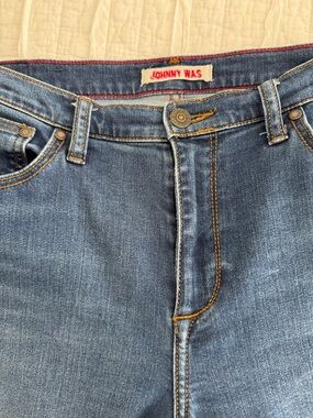 Johnny was jeans